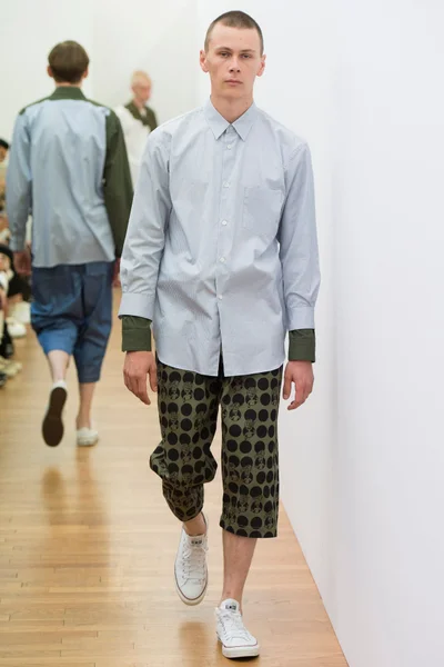 Look 46